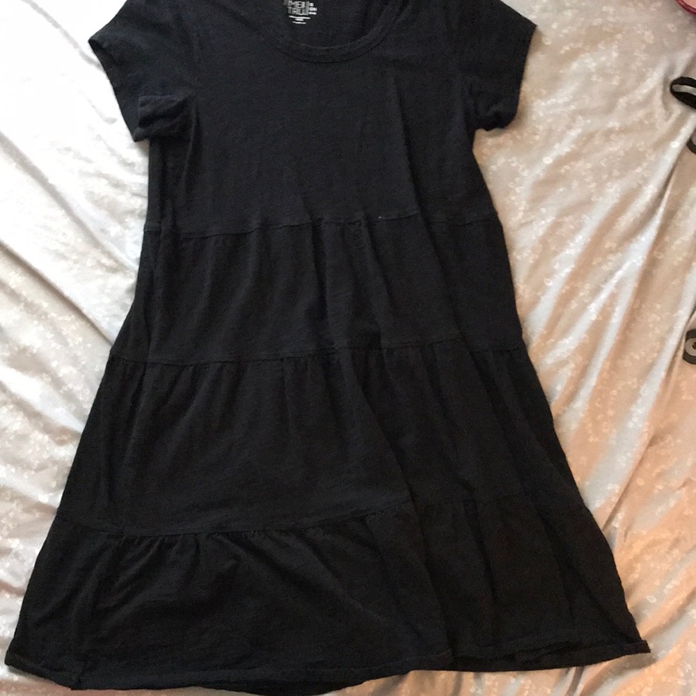 Mid thigh black dress